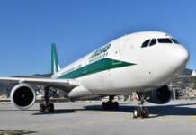 Aereo A330 atterra al Cristoforo Colombo di Genova e “buca” una ruota A330 Alitalia