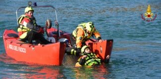 RWR, l’imbarcazione per il soccorso alluvionale progettata dai Vigili del Fuoco della Spezia