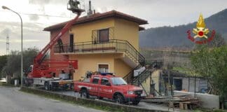 Celle Ligure – Incendio al tetto di una palazzina