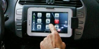 Albenga, mostra carta d’identità falsa: arrestata