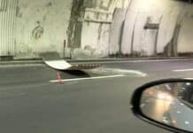 Autostrada A10 – Ondulina in metallo cade in una galleria ad Arenzano autostrada a26 lamiera caduta