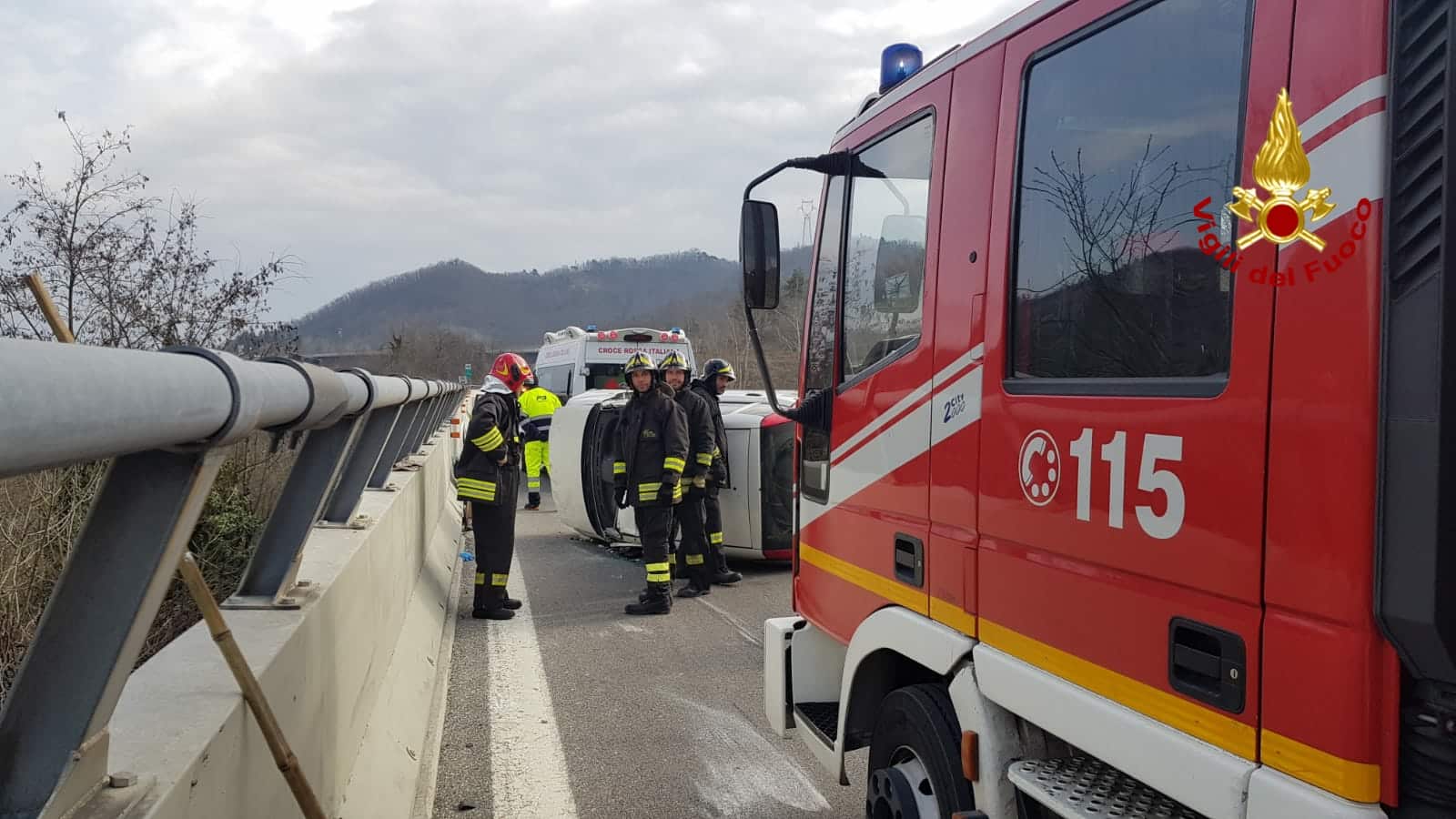 Incidente Sull'Autostrada A6 Savona - Torino, Auto Ribaltata Tra ...