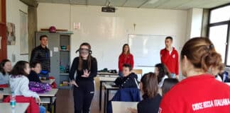Emergenza incidenti stradali, gli studenti a lezione dalla Croce Rossa