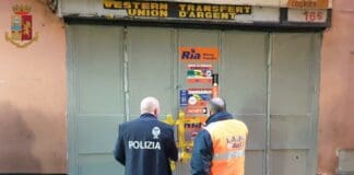 Centro Storico – Topi e sporcizia, sequestrato un alimentari in via Prè