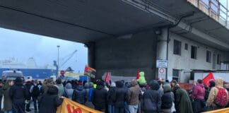 Nave carica di armi nel Porto di Genova, scatta nuova protesta con presidio portuali no armi