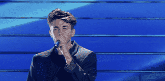 Sanremo 2020 – Riky canta “Lo sappiamo entrambi”