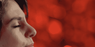 Sanremo 2020 – “Come mia madre”, canta Giordana Angi