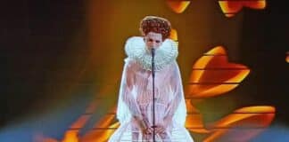 Sanremo 2020 – Achille Lauro sul palco vestito da Elisabetta I Tudor Achille Lauro Sanremo 2020 regina Elisabetta Tudor