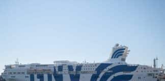 Coronavirus, traghetto Splendid di GNV parte in ritardo per 6 positivi a bordo Spledid, nave traghetto GNV, nave ospedale