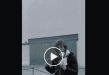 Coronavirus – Maurizio Lastrico improvvisa uno spettacolo in coda al supermercato – VIDEO