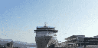 Coronavirus – A Savona iniziano le operazioni di sbarco per i passeggeri di Costa Luminosa Costa Luminosa a Savona