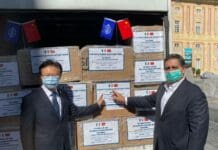Coronavirus – Cerimonia “senza fronzoli” per ringraziare la Cina per le mascherine mascherine Toti Cina donazione cerimonia