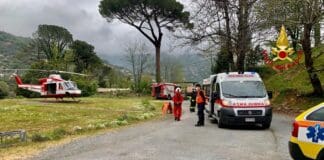 Santa Margherita, cade da cinque metri e si ferisce alla testa, interviene l’elisoccorso