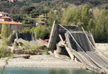 Crollo del ponte di Albiano Magra, 17 iscritti nel registro degli indagati