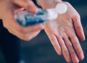 igienizzante coronavirus mani