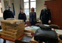 Coronavirus – A Voltri i carabinieri consegnano porta a porta i tablet per gli alunni consegna tablet studenti voltri