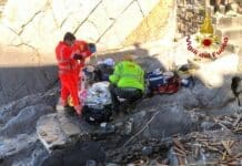 Sturla – Cade sugli scogli e sviene, grave 50enne