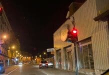 Traffico nel caos a ponente, semaforo acceso alle 2 di notte a Voltri semaforo Pam Voltri