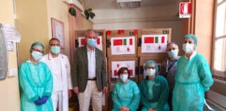 L’università di Pechino dona 30mila mascherine al Galliera e all’associazione ligure Thalassemici