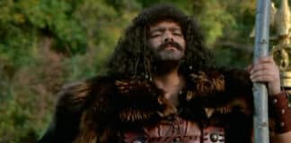 Premio Attila al sindaco Marco Bucci per gli interventi a Nervi attila abbatantuono