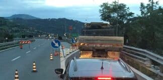Autostrada A12 riaperta con un’ora e mezza di ritardo, ancora pesanti disagi a12 chiusa