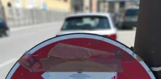 Genoa – Parma si gioca a porte chiuse e senza tifosi ma il Comune fa sgomberare le strade divieto sosta stadio