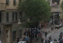 Certosa – Incidente in via Canepari: auto si cappotta