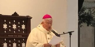 Messa di Natale a Genova – Arcivescovo Tasca: il Natale è sempre Natale non c’è orario obbligato marco tasca vescovo Genova