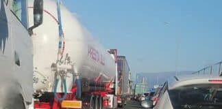 Green pass obbligatorio per chi accede al Porto, possibile protesta dei Trasportatori Guido Rossa coda