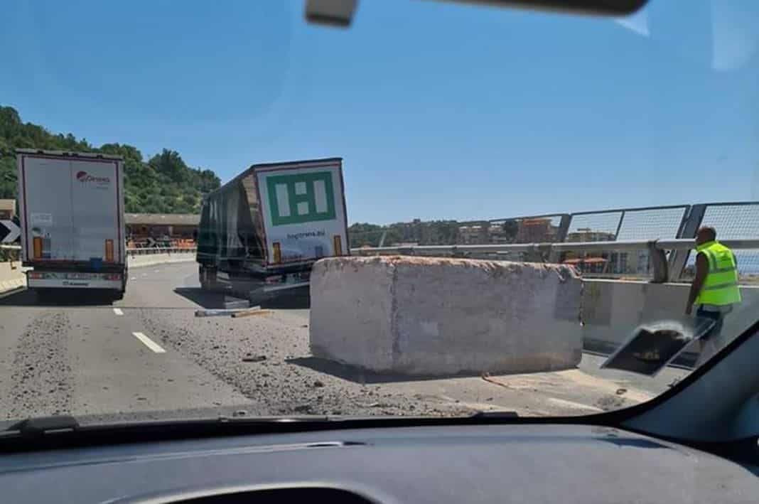 Grave Incidente Sulla A10 Genova-Ventimiglia Tra Varazze E Arenzano ...