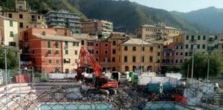 Nervi – Iniziati i lavori per la demolizione della piscina del porticciolo piscina nervi demolizione