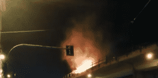 Auto in fiamme sulla Sopraelevata incendi sopraelevata genova