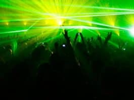 Droga davanti alle discoteche, smantellata organizzazione italo-albanese discoteca