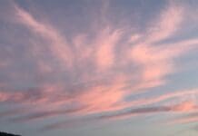 Meteo Liguria, previsioni per il fine settimana di Arpal nuvole rosa