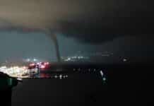 Forte temporale a Genova tromba marina pra