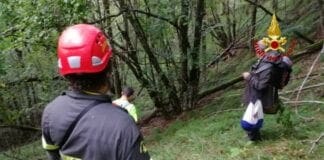 Genova, cadavere in un torrente a Cavassolo, è la donna scomparsa a Marassi? vigili fuoco disperso cercafunghi boschi