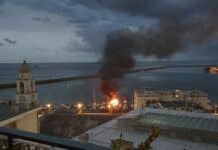 Incendio nel porticciolo di Pegli incendio barca pegli