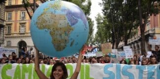 Genova, domani tornano in piazza i ragazzi di Fridays For Future Fridays for future