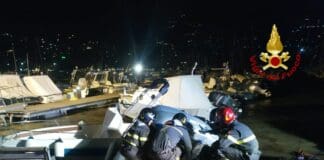 Rapallo – Auto rischia di cadere in mare dal molo auto in mare Rapallo