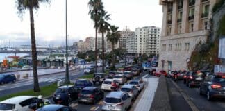 Genova, corso Italia chiusa per intervento dei Vigili del Fuoco coda corso Italia