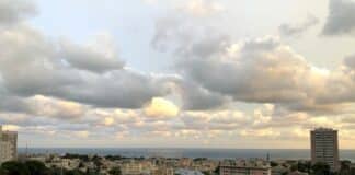 Meteo Liguria, maltempo in arrivo con pioggia e vento forte nuvole