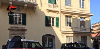 Pietra Ligure – Scoperto con hashish, marijuana e cocaina nascosti in macchina: arrestato 36enne