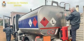 Savona – Depositi irregolari di gasolio, sequestrati 10mila litri di carburante