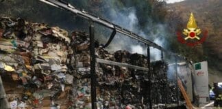 Camion in fiamme sull’autostrada A12 Genova Livorno tra Rapallo e Recco incendio A12