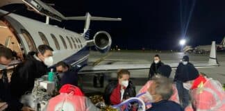 Genova, volo dalla Sardegna al Gaslini per salvare la vita ad un bambino gaslini bambino macedone tumore fegato