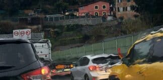Autostrade per il nord nel caos per la neve, A10 Genova – Ventimiglia bloccata in direzione Savona code autostrada a10