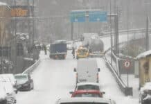 Autostrade nel caos per la neve, per Aspi è colpa dei camionisti neve autostrade liguria