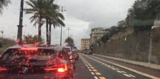 Esselunga e traffico nel caos – Forse già oggi la sospensione delle piste ciclabili in corso Italia corso Italia pista ciclabile pioggia