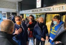Coronavirus – Toti: “Aperture a singhiozzo danneggiano ulteriormente le attività” manifestazione ristoratori