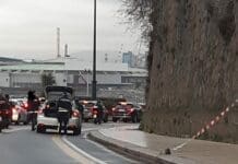 Corso Italia, preoccupa il muraglione: transennato il marciapiede e chiusa la ciclabile Corso Italia